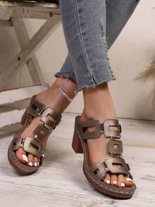 1 par de sandalias de tacón alto de moda retro para mujer, sandalias de tacón alto con decoración de remaches de cuero de PU con estampado geométrico bohemio vintage, adecuadas para bodas, fiestas, vacaciones, verano y otras ocasiones, tacones altos con plataforma para mujer - Café integral - Ver 6