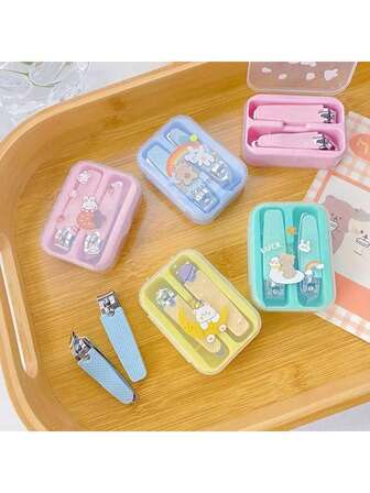 便携式指甲钳，小巧防滑金属指甲钳，带卡通收纳盒套装，适合露营和家庭使用。