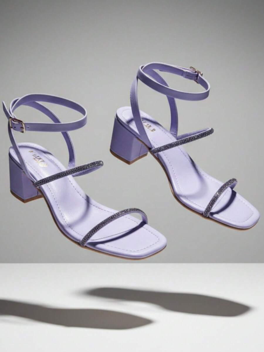 SANDÁLIA GLITTER SALTO BLOCO - Preto - Visão 1