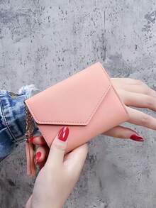 这款可爱的流苏装饰钱包采用人造皮革制成，具有多功能设计，包括女士短款钱包、零钱包、翻盖卡包和信封式布局，使其成为情人节和圣诞节的完美理想礼物。 - 彩色 - 查看 5