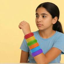 减压拍手手环玩具：儿童纹理感官玩具、自闭症镇静玩具、特殊需求、6 件套可穿戴配件套装（随机详情） - 彩色 - 查看 9