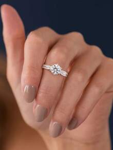 1pc 1ct Six-Prong Starlight Queen Moissanite Ring S925 Sterling Silver Luxury Engagement Wedding Ring Best Friend Birthday Anniversary Gift Bridal Wedding Jewelry