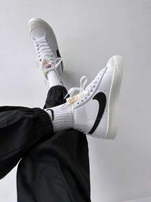Nike Blazer 77 Vintage 男士经典复古百搭舒适运动休闲高帮运动鞋 - 白色 - 查看 6