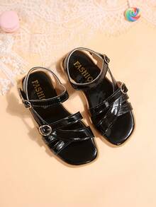 女童户外凉鞋夏季新款圆头镂空水钻贴防滑时尚优雅儿童平底沙滩凉鞋