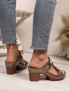 1 par de sandalias de tacón alto de moda retro para mujer, sandalias de tacón alto con decoración de remaches de cuero de PU con estampado geométrico bohemio vintage, adecuadas para bodas, fiestas, vacaciones, verano y otras ocasiones, tacones altos con plataforma para mujer - Café integral - Ver 5