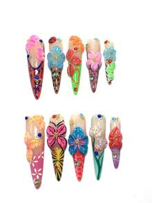 Jeder Set enthält 10 Stücke Y2K Acryl-Nagelspitzen mit Hochabsatz, handgefertigt, mit französischem Design, Strass, gepunktet, Marienkäfer und Blumen Dekorationen. Erhältlich in mehreren Farbabstufungen und Nude-Tönen. Drei Größen sind enthalten, um verschiedene Bedürfnisse zu erfüllen, geeignet für Partys, Galas und den täglichen Gebrauch. Inklusive Nagel-Werkzeug-Set, perfekt als Geschenk für Frauen und Mädchen. Nägel Nagel Zubehör - Verschiedenfarbig - Übersicht 2