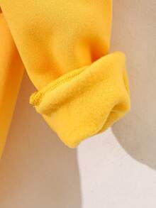 秋冬款小男孩字母印花长袖圆领羊毛卫衣和运动裤休闲套装 - 黃色 - 查看 7