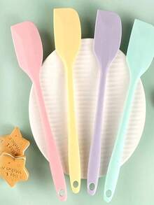 1pc High Quality Silicone Spatula, Heat Resistant Silicone Scraper, Cake Frosting Spatula, Baking Scraper Knife, Cake Cream Scraper, Small Baking Tool, Kitchen Gadget, Kitchen Accessory - Multicolor - View 4