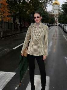 Áo khoác blazer dáng rộng tay dài họa tiết răng sói cài hai hàng khuy thời trang thanh lịch kiểu Pháp dành cho nữ vào mùa thu đông - Màu Khaki - Xem 3