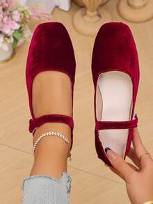 2025 New Fashion Strap Buckle Square Toe Low Heel Green Women's Flat Shoes, Comfortable Soft Bottom Low Vamp Autumn Shoes, Mary Jane Flats, Elegant For Daily Wear, Suede Green Ballet Flats