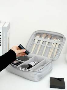 1 Túi đựng mỹ phẩm mùa đông mềm mại cho nữ, màu trơn, cỡ lớn, túi đựng đồ trang điểm du lịch, đồ dùng vệ sinh cá nhân, quà tặng thiết yếu, túi đựng đồ có khóa kéo, phụ kiện, túi đựng móng tay, trang trí phòng, túi xách, túi trang điểm, du lịch, túi đựng đồ trang điểm, quà tặng cho nữ, quà Giáng sinh, ý tưởng quà tặng cho nữ, túi nhỏ, túi đựng mỹ phẩm, đồ dùng du lịch thiết yếu - Bạc - Xem 5