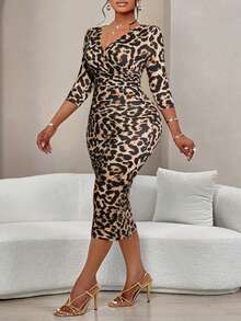 BIUBIU Women's Plus Size Fashionable Wave Prints Crisscross Wrap Three-Quarter Sleeves V-Neck Ruched Bodycon Dress (Random Print) - Leopard Brown - View 4