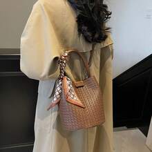 2025 Fall Winter New Woven Bucket Bag For Women, Large Capacity Shoulder Tote Handbag, Soft PU Leather Purse, Elegant Daily Crossbody Satchel, Simple Minimalist Design, Lightweight Durable Braided Texture, Commuter Work Office Travel Shopping Use, Unique Designer Casual Bag Gift For Ladies - 咖啡 - 查看 4