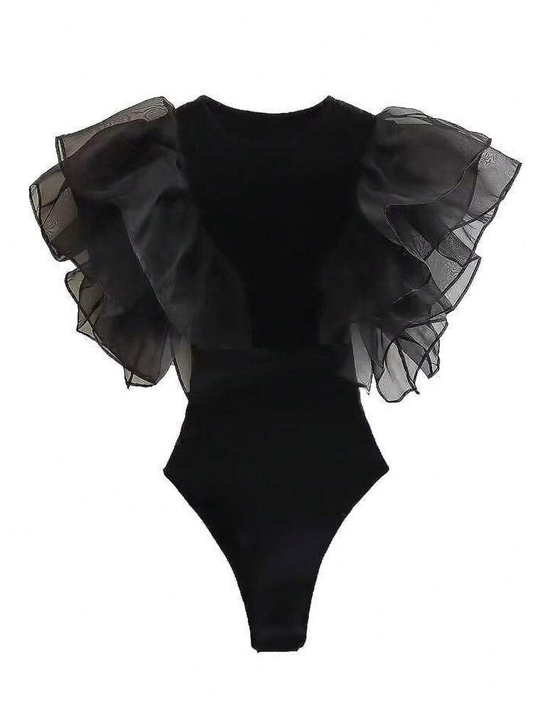 Bodysuit Feminino Básico para Uso Diário, Romântico, Slim, Fofo, com Elementos Pretos, Malha Exagerada com Babados, Costura Sexy - Preto - Visão 1