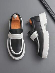 新款设计师男士一脚蹬乐福鞋，亮面漆皮，厚底，加高，复古英伦风格，价格实惠的高端感觉，适合返校、大学、毕业典礼，柔软舒适的圆头，优雅的正装鞋，男士商务/办公室通勤，休闲日常穿着，情侣/约会/派对/婚礼，新郎鞋，节日礼物，春/夏/秋季，尺码偏小，请订购大一码