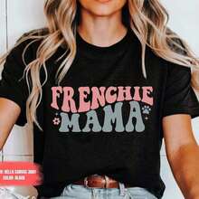 Frenchie C-Friend, French Bulldog Mom C-Friend, Bulldog Mom, Personalized Gift With Dog Name, French Bulldog Mom C-Friend, French Bulldog Owner Gift -220gHigh Density Pure Cotton C-Friend. Experience Incredible Softness That Will Last All Day Long. Crafted From 220g High-Density Pure Cotton, This C-Friend Offers A Soft, Structured Feel For Everything From Your Daily Commute And Gym Sessions To Relaxing Vacations. Its Timeless Design Makes It The Perfect Birthday Surprise Or Everyday Gift Of Unwavering Comfort And Sober Style For Your Loved Ones. - 黑色 - 查看 1