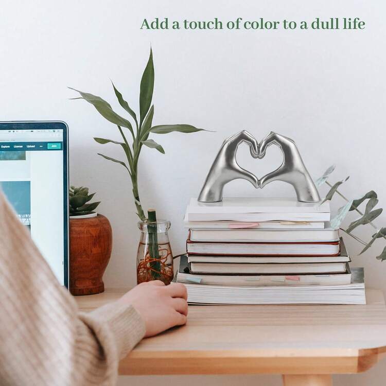 1pc Heart & Hand Shaped Resin Decor, Creative Luxury Style, Suitable For Desk, Office And Home Decoration - Multicolor - View 5