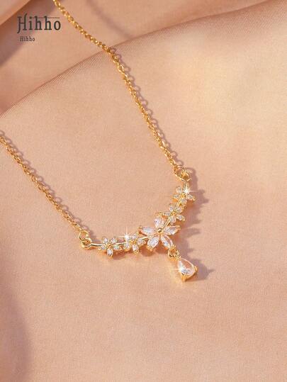 Hihho 1pc Floral Zirconia Inlaid 5-Flower Minimalist Design Delicate Women Necklace, Gift For Date