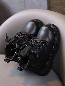 1 paire de bottes de cheville à lacets avec fermeture éclair latérale, doublées thermiques, à semelle souple antidérapante pour enfants. Simples et , conviennent pour l'hiver.