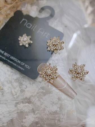 1pc Double-Layer Rotatable Snowflake Copper Zirconia Nail Art Decoration, Suitable For DIY Manicure