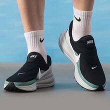 Nike 男士 REVOLUTION 8 EASYON 缓震易穿跑步鞋 HQ2414-002，2026 新款上市 - 黑色 - 查看 3