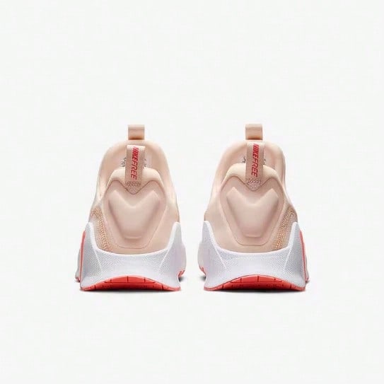 Nike 女款 Free Metcon 6 系列防滑多功能健身深蹲硬拉 Crossfit 训练鞋