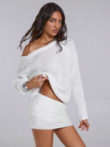 TypaGal Winter Fall Modern Chic New Year Party Retro Elegant Sexy Street Minimalist White Solid Color Asymmetrical Neck Casual Versatile Long Sleeve Pullover Sweater,Off The Shoulder Sweater In Fall/Winter - White - View 4