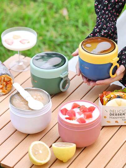 Conjunto de lancheira Bento térmica de 600ml em aço inoxidável e polipropileno com copo para sopa e talheres. Design com boca larga para facilitar o enchimento, o despejo e o consumo. Ideal para armazenar alimentos no trabalho, creche, escola e viagens, mantendo sanduíches, frutas, lanches e saladas frescos.