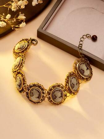 1pc Vintage Gold Cameo Portrait Bracelet, Suitable For Retro Theme Party, Victorian Style Outfit, Antique Jewelry Daily Matching, Vintage Dress Accessory