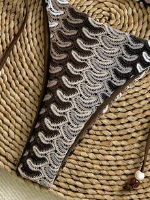 Bộ bikini buộc cổ thanh lịch, thoải mái dành cho nữ, màu nâu, họa tiết sóng biển với chi tiết đính cườm và thiết kế buộc dây phía sau. - Nhiều màu - Xem 6