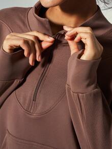 UONNOU 1 pezzo Felpa casual sportiva da donna con piccolo colletto a camicia e zip semi-aperta sul davanti, con tasca frontale a tutta lunghezza, design con foro per il pollice per maggiore movimento, tessuto morbido e confortevole. Questa felpa delicata e che valorizza la figura offre una vestibilità rilassata ma snellente, perfetta per sport all'aperto, jogging, allenamenti e uscite casual quotidiane. Disponibile in stili autunnali e invernali