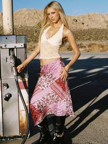 Red And Pink Paisley Printed Asymmetrical Midi Skirt, Bohemian Chic Style, Showcasing Patchwork Design And Irregular Hem, Flowy Silhouette For Effortless Elegance, Suitable For Summer Music Festivals And Vacation - 紅色 - 查看 1