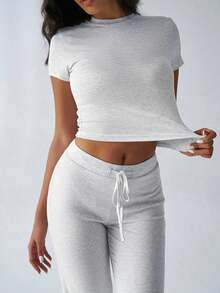 Conjunto deportivo de dos piezas para mujer, conjunto de 2 piezas para mujer, conjuntos de mujer, conjuntos elegantes para dama, compuesto por una camiseta y unos pantalones anchos, adecuado tanto para la práctica deportiva como para el uso diario. - Gris Claro - Ver 4