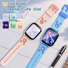 SENBONO Reloj inteligente SENBONO con pantalla HD de 1.8 pulgadas, batería de 500 mAh de larga duración, linterna LED, cámara/álbum de fotos, reproducción/grabación de video, reproducción de MP3, historias, aprendizaje de vocabulario e incluye 26 juegos incorporados, convirtiéndolo en un regalo de cumpleaños adecuado para niños y niñas, para Halloween y Navidad, reloj inteligente para niños, reloj con cámara para niños, accesorio de fotografía, fiesta