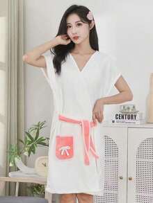 1pc Women's Coral Fleece Bathrobe, Highly Absorbent, Durable, Charming Ladies Bathrobe, Minimalist Daily Bathrobe, Bathroom Accessory, Bathroom Supplies - Multicolor - View 8