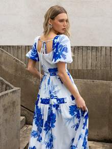 Faeriesty Đầm maxi chiffon in họa tiết hoa thanh lịch – Cổ vuông, tay phồng – Chân váy dài chấm đất thướt tha tạo nên phong cách sang trọng tự nhiên | Thích hợp cho đám cưới ngoài trời mùa xuân, tiệc brunch thường ngày và kỳ nghỉ. - Màu xanh lam - Xem 2