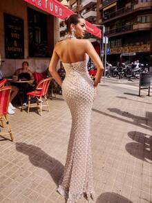 Faeriesty 情人节优雅仿珍珠亮片露背晚礼服，正面钥匙孔设计——修身胸衣饰以闪亮仿珍珠亮片图案，美人鱼式及地长裙，适合盛大晚宴、婚礼、舞会、高档晚宴、生日派对、夏季假日等场合。 - 杏色 - 查看 3