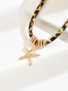 1pc Autumn/Winter Vacation Ocean Style Women's Pendant Necklace, Retro Bohemian Metal Starfish Pendant, Leopard Print Fabric Simple Personalized Choker Necklace, Casual Daily Beach Vacation Versatile Accessory - Leopard - View 8