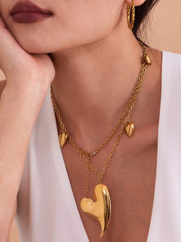 1 Stück glänzender Herz-Anhänger mit mehrlagiger langer Pullover-Kette, Edelstahl 18K Goldplattiert, modischer Choker