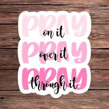 1件裝粉色美學基督教 Pray On It Pray Over It Pray Through It 貼紙，勵志宗教信仰金句乙烯基貼紙，適用於筆電、水壺、保溫杯，可愛少女賦能配件 - 彩色 - 查看 1
