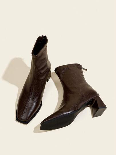 秋冬女士咖啡棕色踝靴，6厘米高跟，弹力修身设计，舒适时尚，粗跟设计，酒红色鞋跟