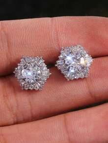 1 Paio di Orecchini Natalizi da Uomo, Semplici e Luccicanti, Orecchini a Perno in Rame con Zirconia Cubica a Forma di Fiocco di Neve, Accessorio Quotidiano di Base come Regalo - Argento - Visualizzare 2