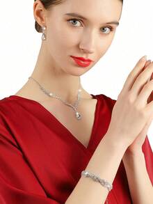 Women's Diamond Jewelry Sparkling Luxury Rhinestone Jewelry Set Sparkling Necklace Earrings Bracelet Set Silver Sparkling Glitter V-Shaped Metal Flip Envelope Bag Fashion Banquet Bag Handbag Wallet Handbag Elegant Handbag Banquet Bag Handbag Women's Ball Handbag Women's Bridal Banquet Bag Ball Handbag Metal Chain Handbag Wedding Party Handbag Cocktail Party Wedding New Wallet Banquet Bag - Silver - View 3