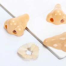 趣味鼻子造型削铅笔器，适合儿童使用——完美的学习用品、趣味礼物和生日小礼物，男孩女孩都适用，是教师奖励铅笔、圣诞礼物和返校礼物的理想之选。