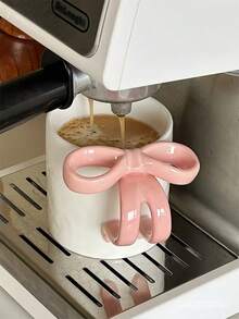 1个手工可爱小巧陶瓷马克杯，采用3D蝴蝶结设计，优雅的茶杯碟套装，适合下午茶和甜点享用。 - 彩色 - 查看 8