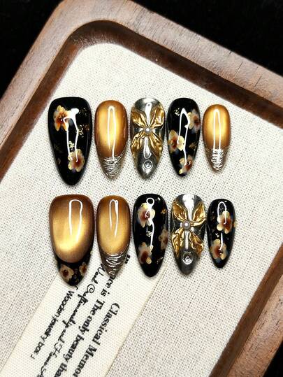 10 Pieces Of Handcrafted Wearable Nail Stickers, Featuring A French Dual-Color Design With A High-End Cat's Eye Effect. Perfect As A Gift For Girls, These 3D Devil Flowers Are Fashionable And High-End, Reusable And A Must-Have For Every Girl.