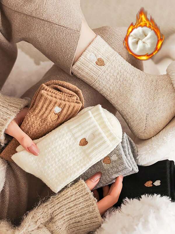 3 Pairs Of Women's Mid-Calf Socks, Warm And Fluffy Woolen Socks, Suitable For Autumn And Winter, Color Is Random.