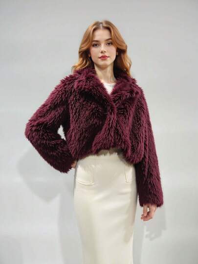 Jaqueta feminina curta e elegante de pele sintética, coleção de inverno, agasalho para looks casuais, casaco moderno para outono e inverno.