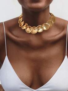 1pc Fashionable Metal Geometric Round Disc Linked Necklace, Shiny Surface, Versatile Everyday Wear For Women