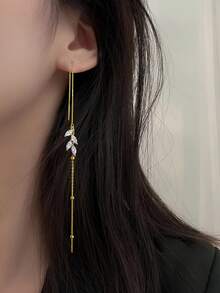 ELSEDES 1pc Fashionable & Elegant S925 Silver Leaf Shaped Sparkling Gemstone Long Tassel Dangle Earrings, Suitable For Daily And Party Wear - Gold - View 1